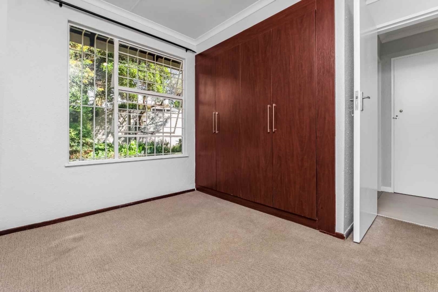 To Let 2 Bedroom Property for Rent in Magaliessig Gauteng