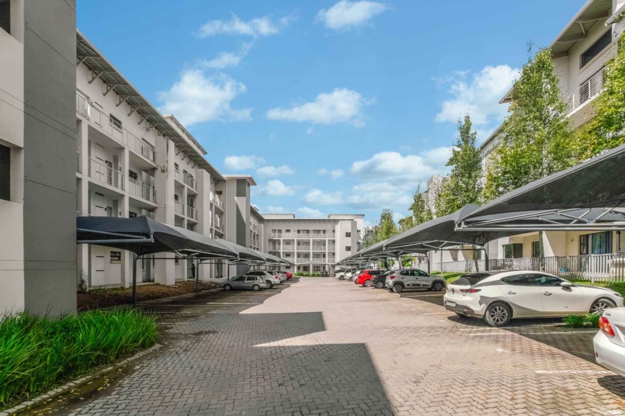 To Let 3 Bedroom Property for Rent in Broadacres Gauteng