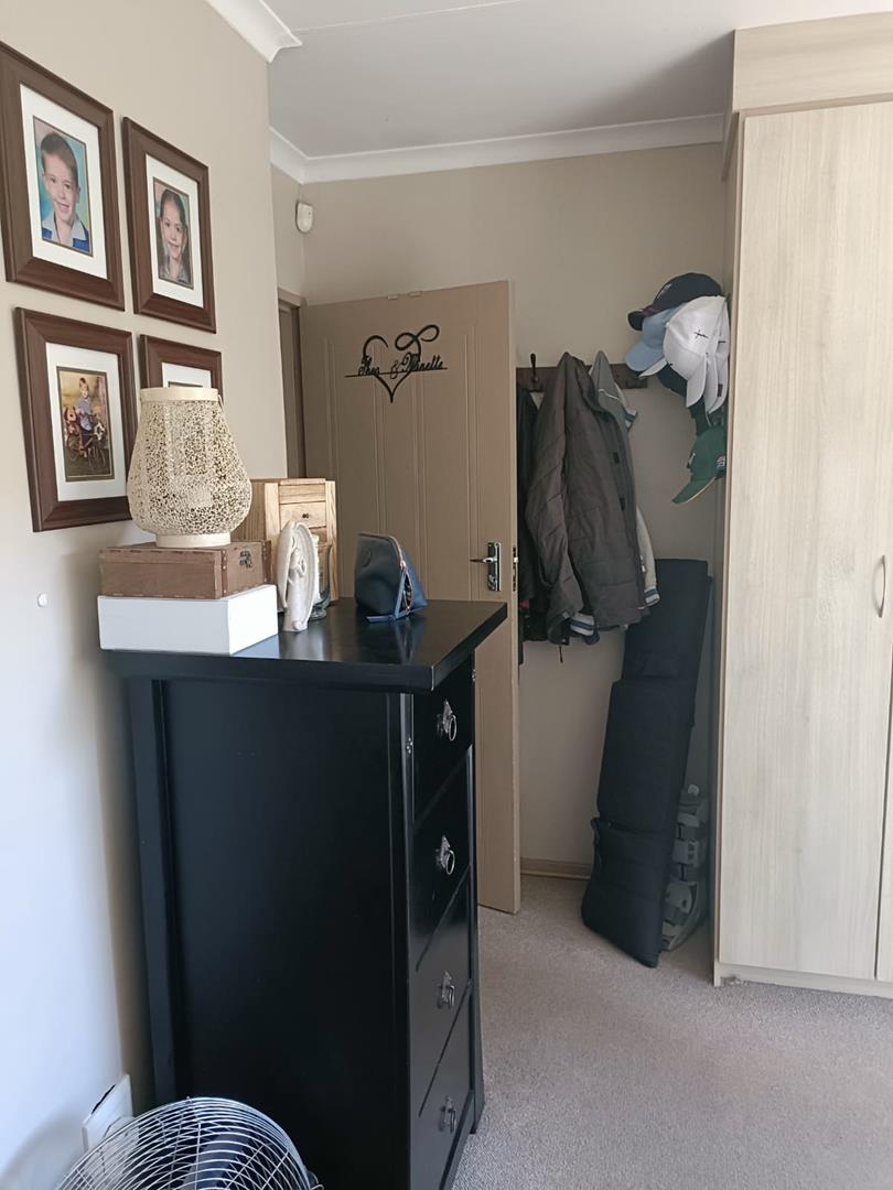 3 Bedroom Property for Sale in Annlin Gauteng