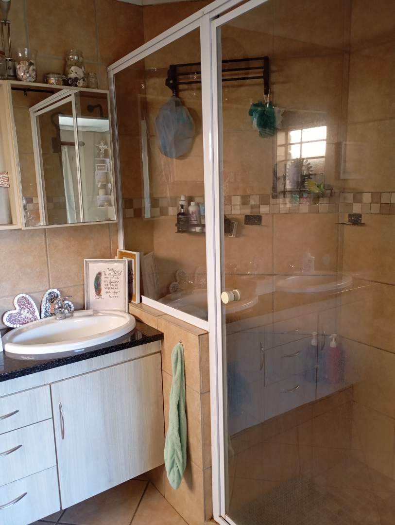 3 Bedroom Property for Sale in Annlin Gauteng