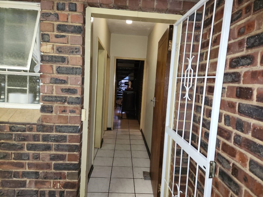 To Let 2 Bedroom Property for Rent in Wonderboom South Gauteng