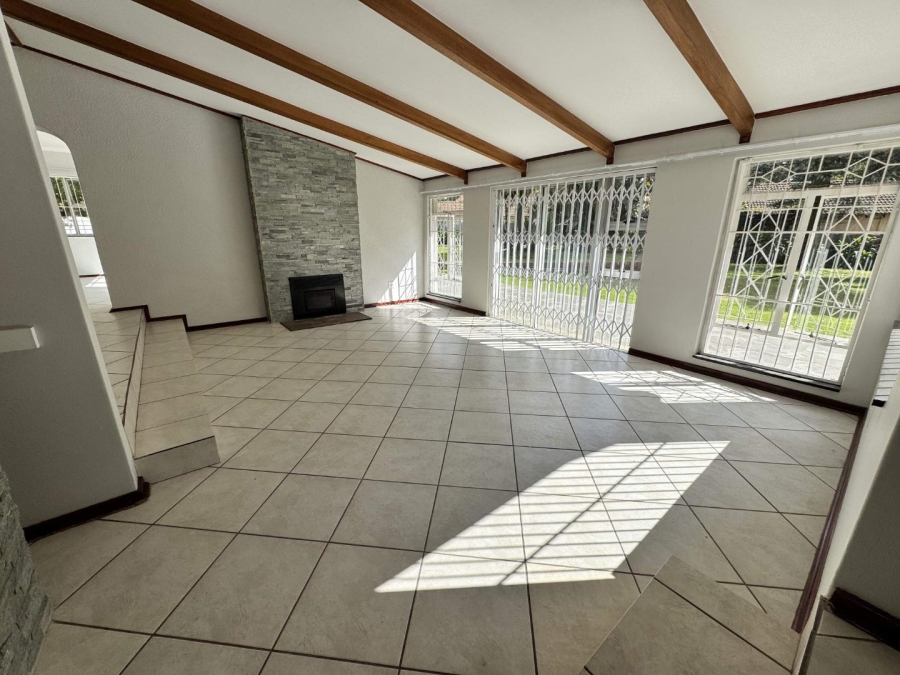 4 Bedroom Property for Sale in Northcliff Gauteng