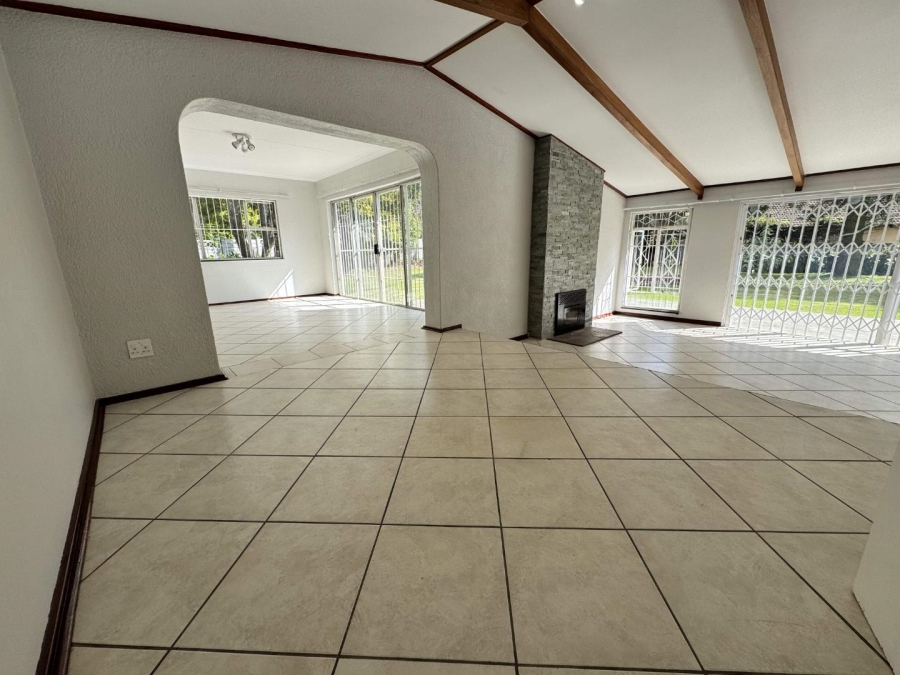 4 Bedroom Property for Sale in Northcliff Gauteng
