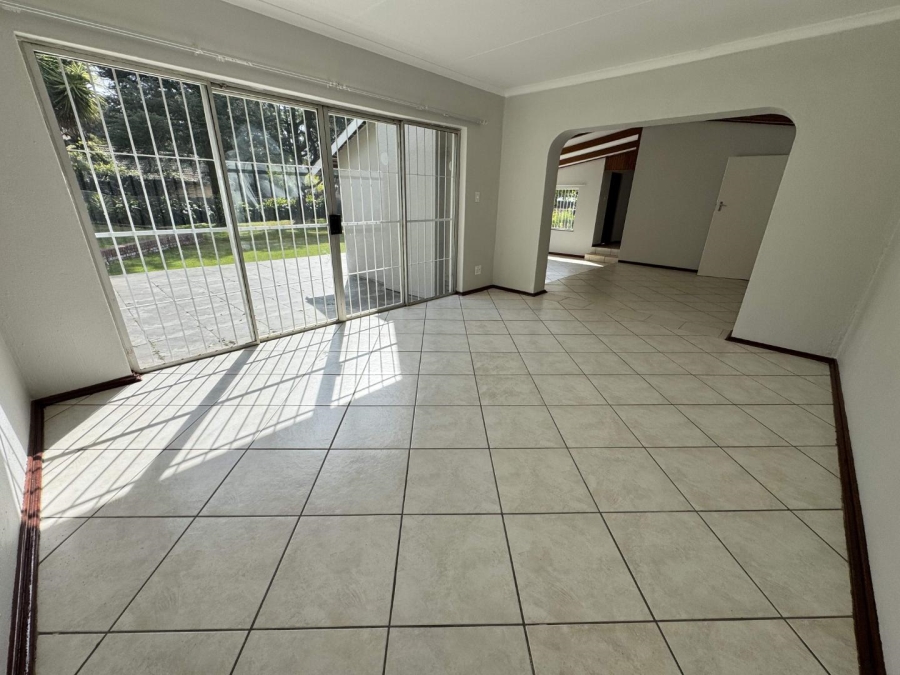 4 Bedroom Property for Sale in Northcliff Gauteng