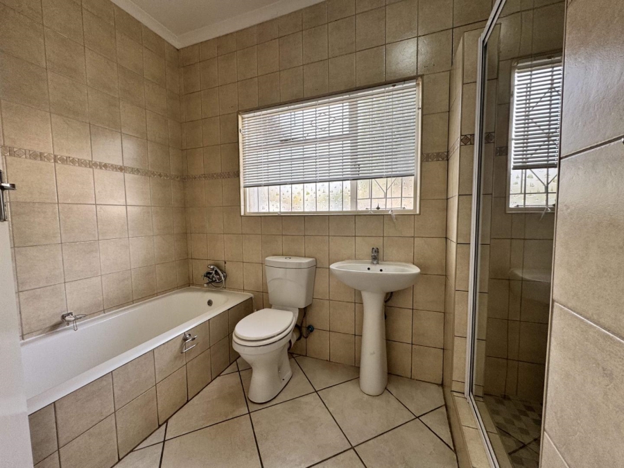 4 Bedroom Property for Sale in Northcliff Gauteng