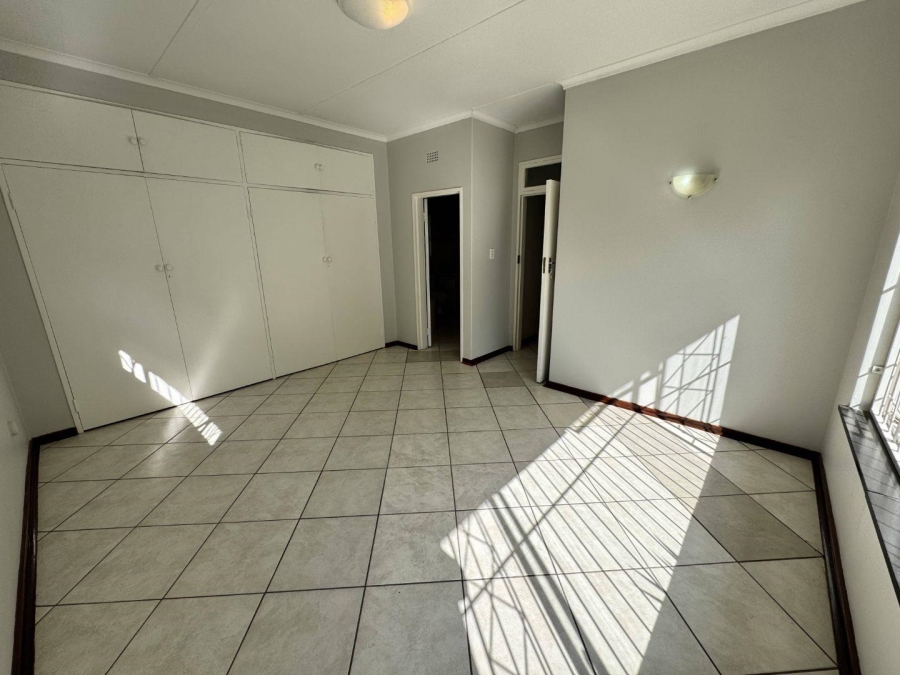 4 Bedroom Property for Sale in Northcliff Gauteng