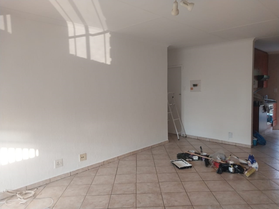 To Let 2 Bedroom Property for Rent in Equestria Gauteng