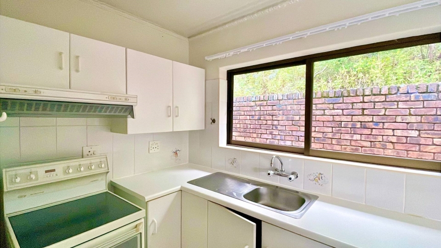 5 Bedroom Property for Sale in Faerie Glen Gauteng