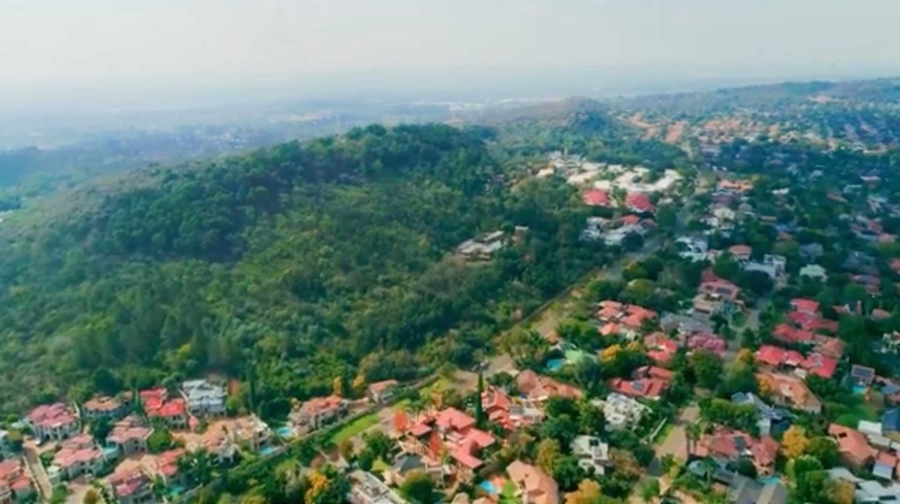 5 Bedroom Property for Sale in Faerie Glen Gauteng