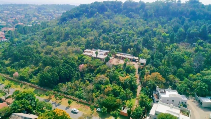 5 Bedroom Property for Sale in Faerie Glen Gauteng
