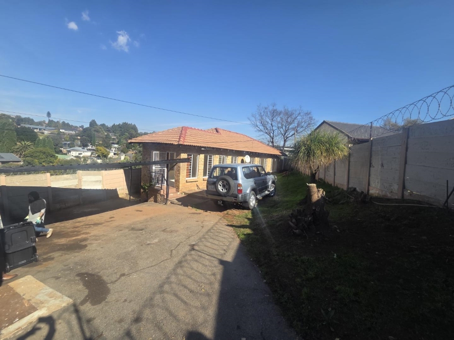 To Let 3 Bedroom Property for Rent in Breaunanda Gauteng