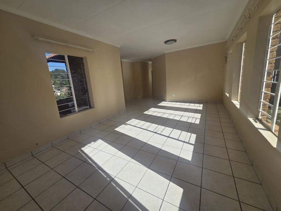 To Let 3 Bedroom Property for Rent in Breaunanda Gauteng