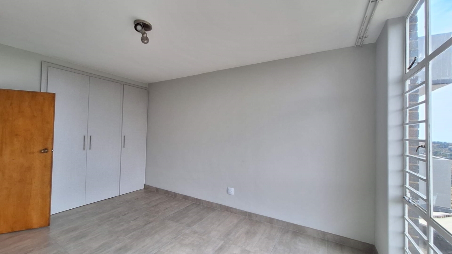 To Let 2 Bedroom Property for Rent in Constantia Kloof Gauteng