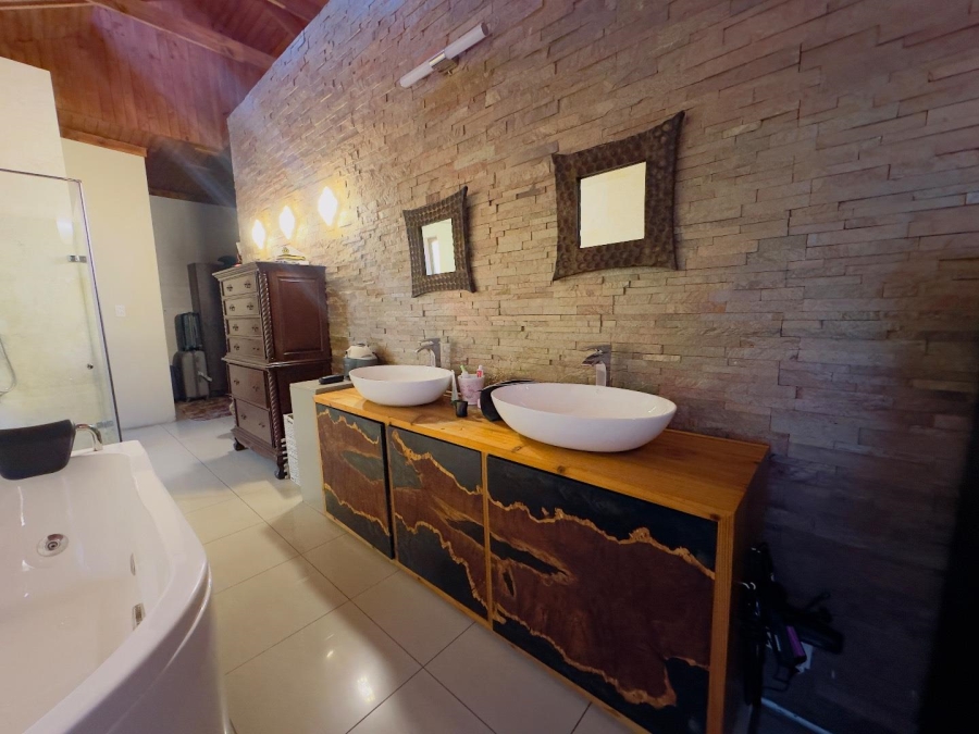 4 Bedroom Property for Sale in Valley View Estate Gauteng