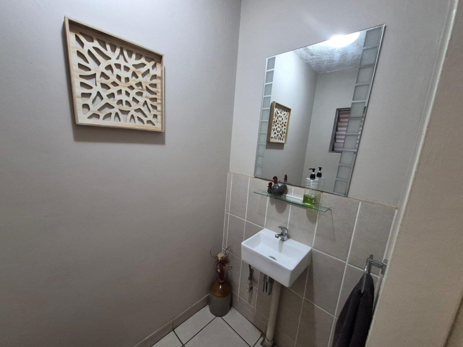 3 Bedroom Property for Sale in Elardus Park Gauteng