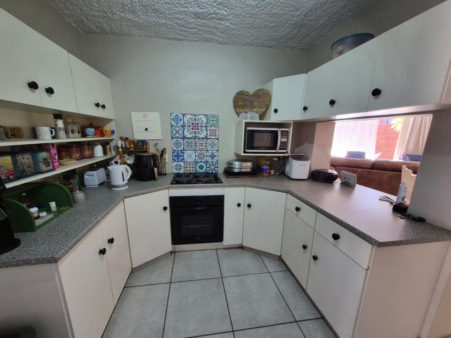 3 Bedroom Property for Sale in Elardus Park Gauteng
