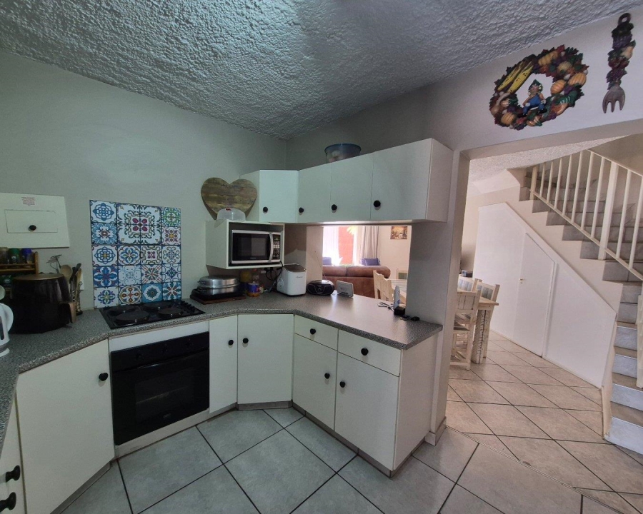 3 Bedroom Property for Sale in Elardus Park Gauteng