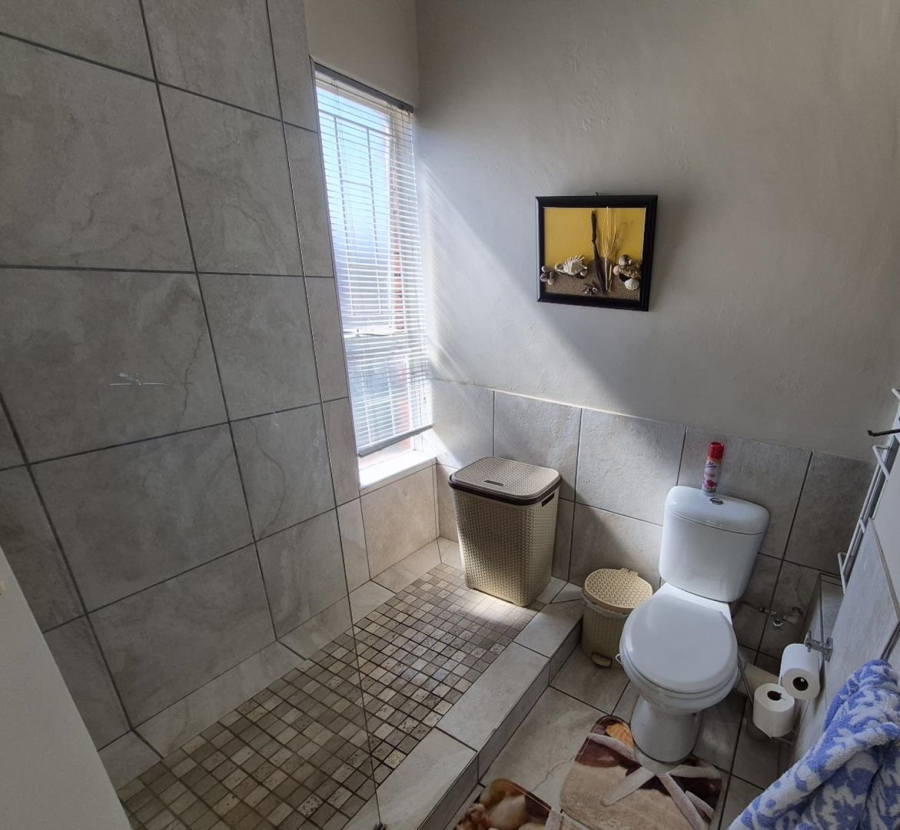 3 Bedroom Property for Sale in Elardus Park Gauteng