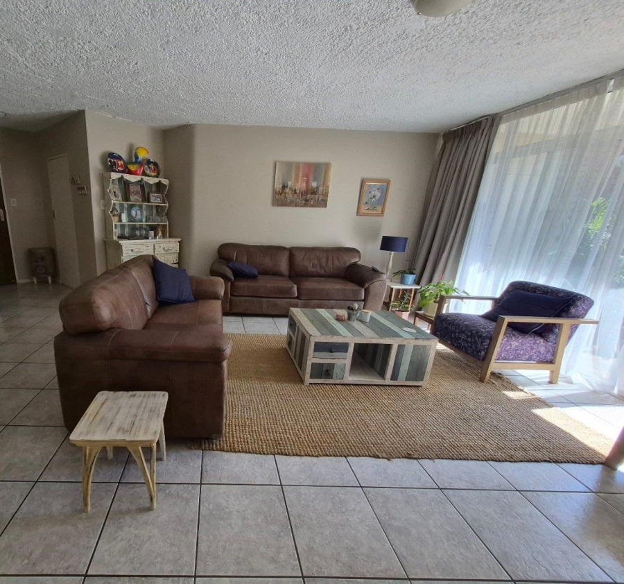 3 Bedroom Property for Sale in Elardus Park Gauteng