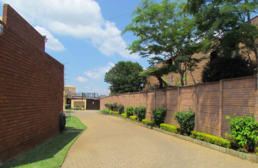 3 Bedroom Property for Sale in Elardus Park Gauteng