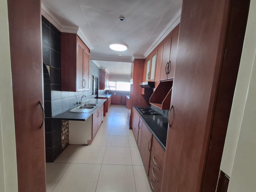 3 Bedroom Property for Sale in Garsfontein Gauteng