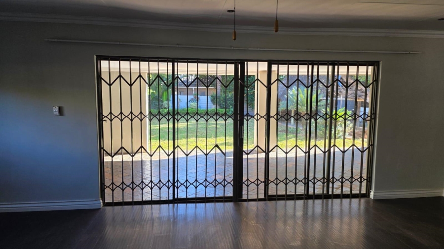 3 Bedroom Property for Sale in Garsfontein Gauteng