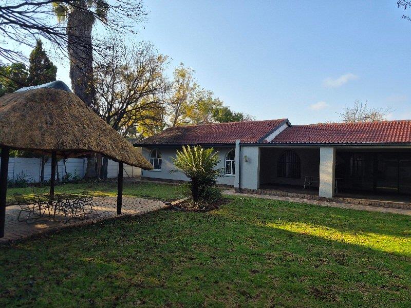 3 Bedroom Property for Sale in Garsfontein Gauteng