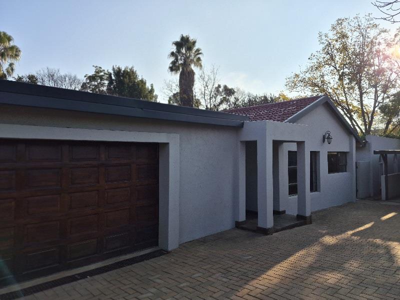 3 Bedroom Property for Sale in Garsfontein Gauteng