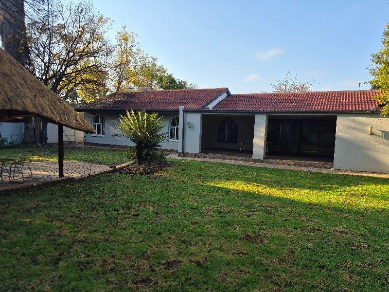 3 Bedroom Property for Sale in Garsfontein Gauteng