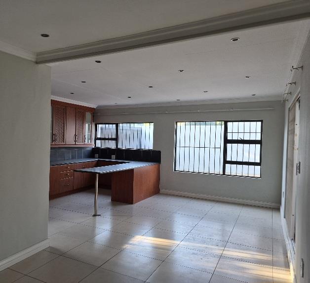3 Bedroom Property for Sale in Garsfontein Gauteng