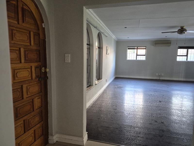 3 Bedroom Property for Sale in Garsfontein Gauteng