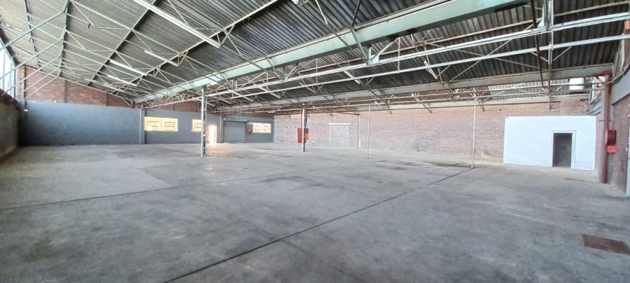 To Let Commercial Property for Rent in Benrose Gauteng