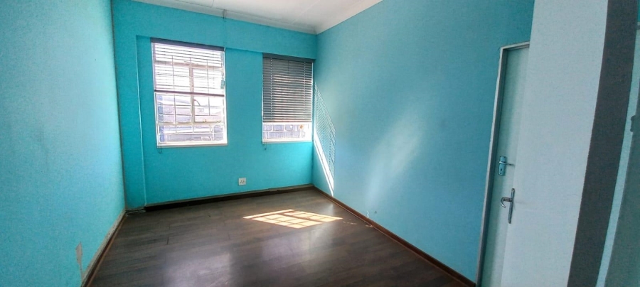 To Let Commercial Property for Rent in Benrose Gauteng