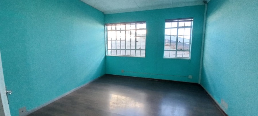 To Let Commercial Property for Rent in Benrose Gauteng