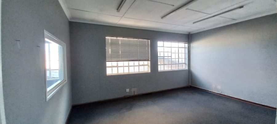 To Let Commercial Property for Rent in Benrose Gauteng