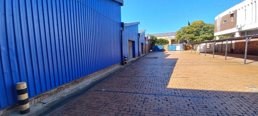 To Let Commercial Property for Rent in Benrose Gauteng
