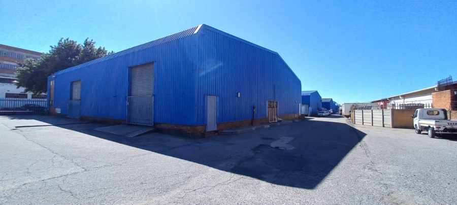 To Let Commercial Property for Rent in Benrose Gauteng