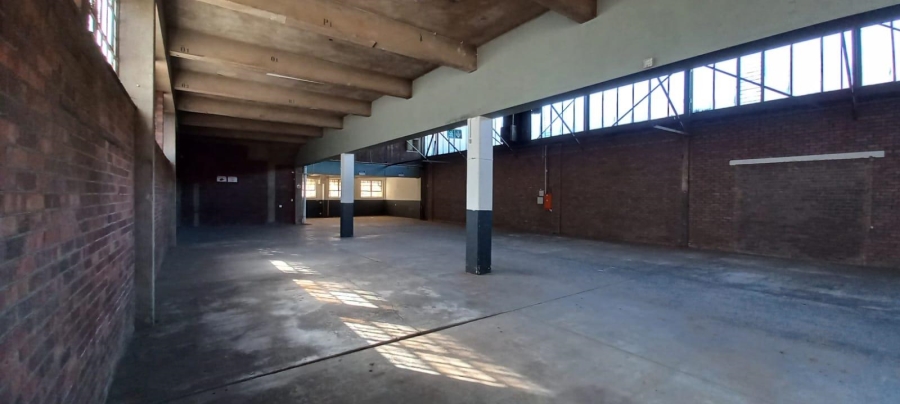 To Let Commercial Property for Rent in Benrose Gauteng