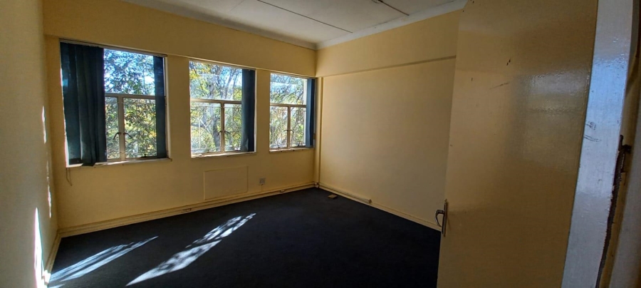 To Let Commercial Property for Rent in Benrose Gauteng