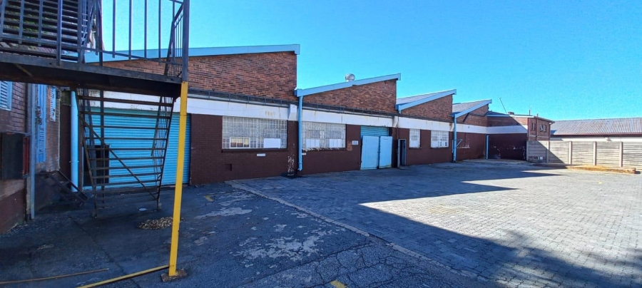 To Let Commercial Property for Rent in Benrose Gauteng