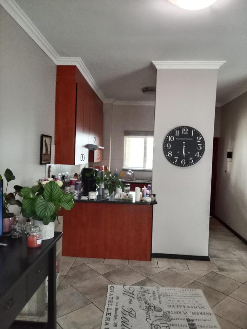 To Let 2 Bedroom Property for Rent in Faerie Glen Gauteng
