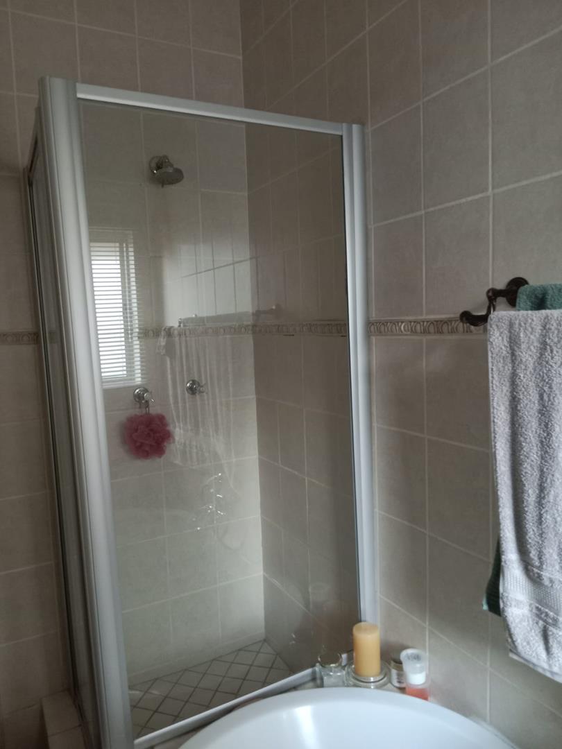 To Let 2 Bedroom Property for Rent in Faerie Glen Gauteng