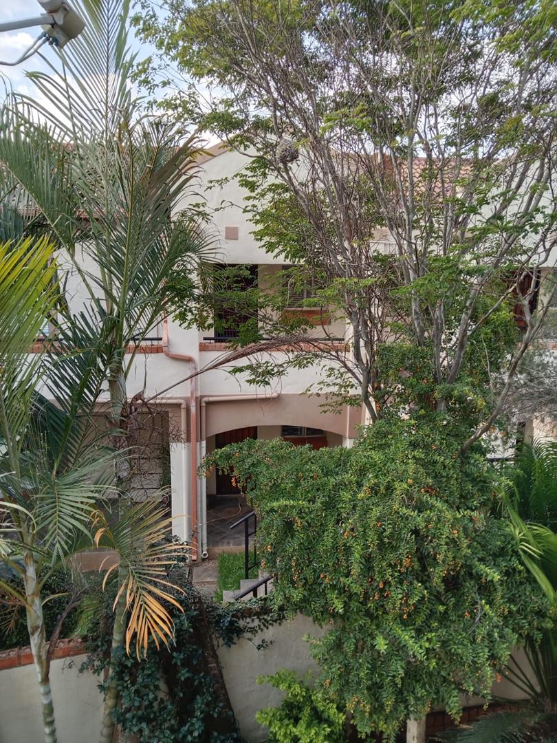 To Let 2 Bedroom Property for Rent in Faerie Glen Gauteng