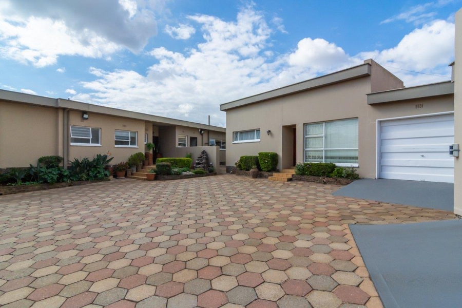 3 Bedroom Property for Sale in Greenhills Gauteng