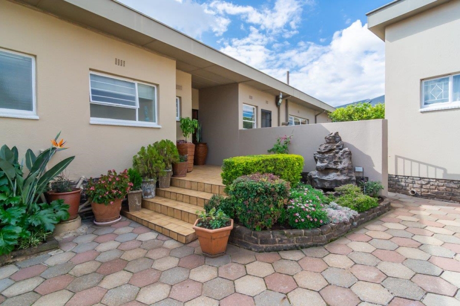 3 Bedroom Property for Sale in Greenhills Gauteng