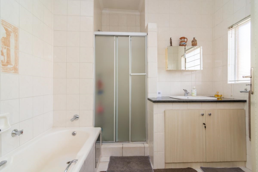 3 Bedroom Property for Sale in Greenhills Gauteng
