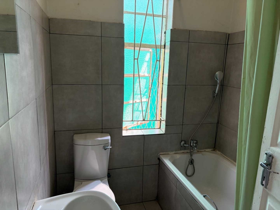 To Let 3 Bedroom Property for Rent in Krugersdorp West Gauteng