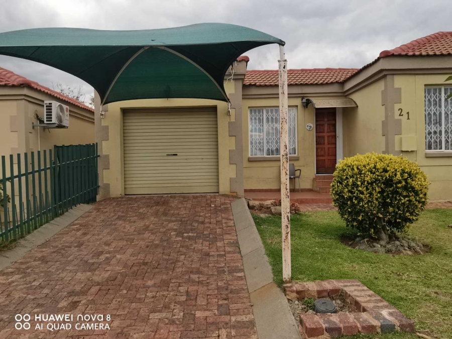 2 Bedroom Property for Sale in Elandspark Gauteng