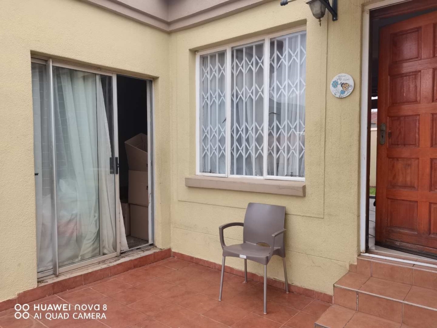 2 Bedroom Property for Sale in Elandspark Gauteng
