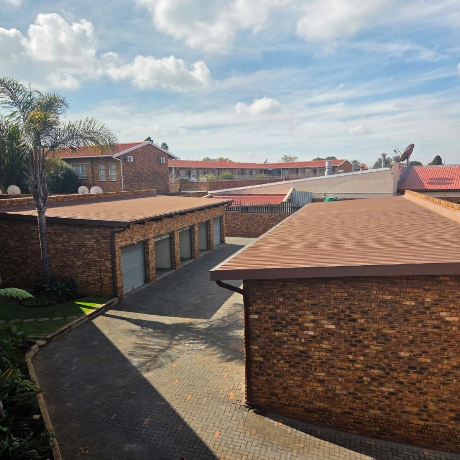 2 Bedroom Property for Sale in Albemarle Gauteng